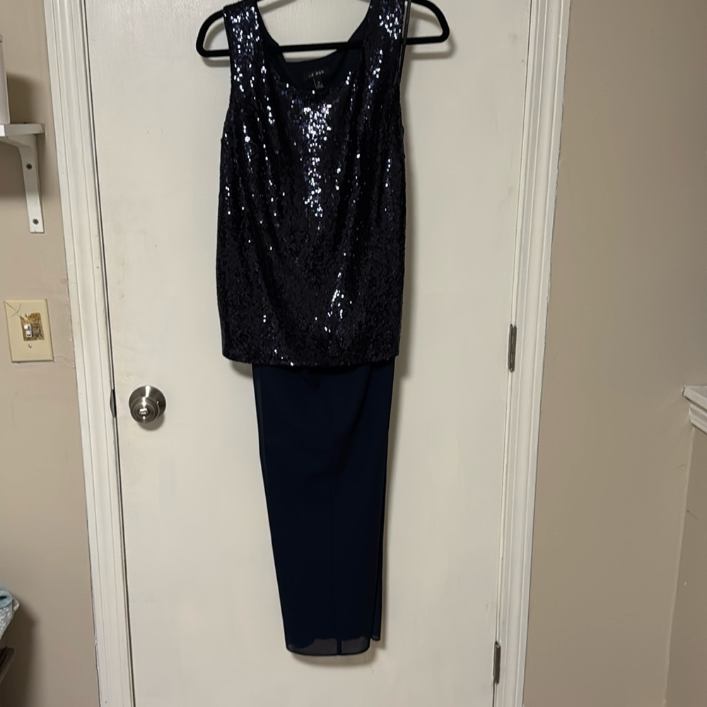 Le Bos 3 piece navy pantsuit size 14